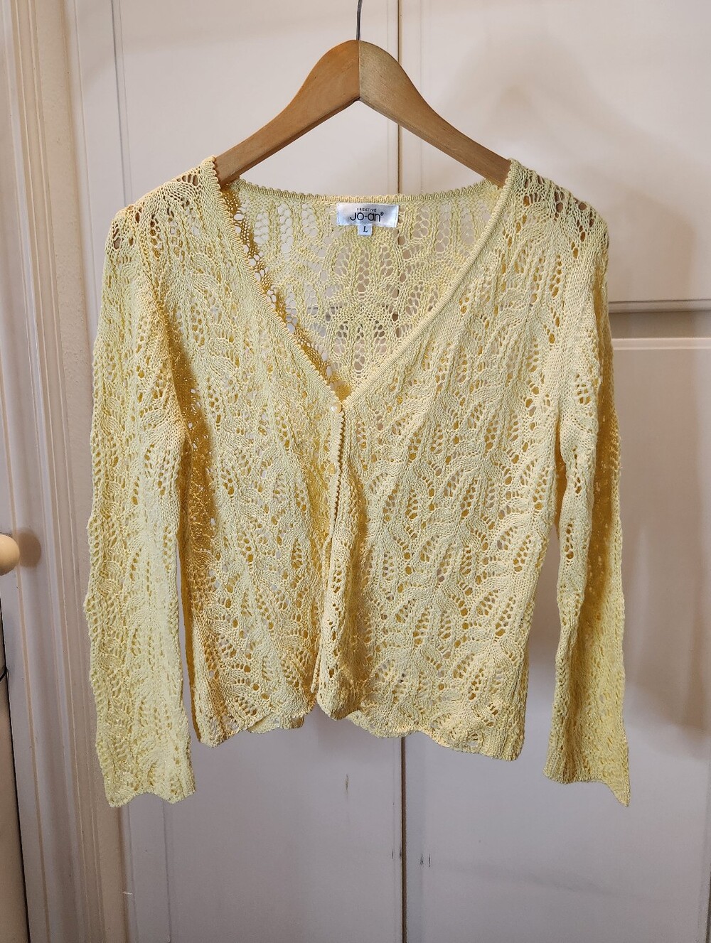 Joan yellow knitted long sleeves cardigan with buttons